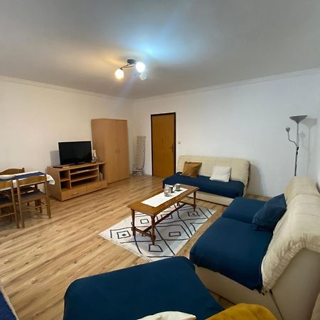 Apartmani Dora Leskovac Лесковац Экстерьер фото