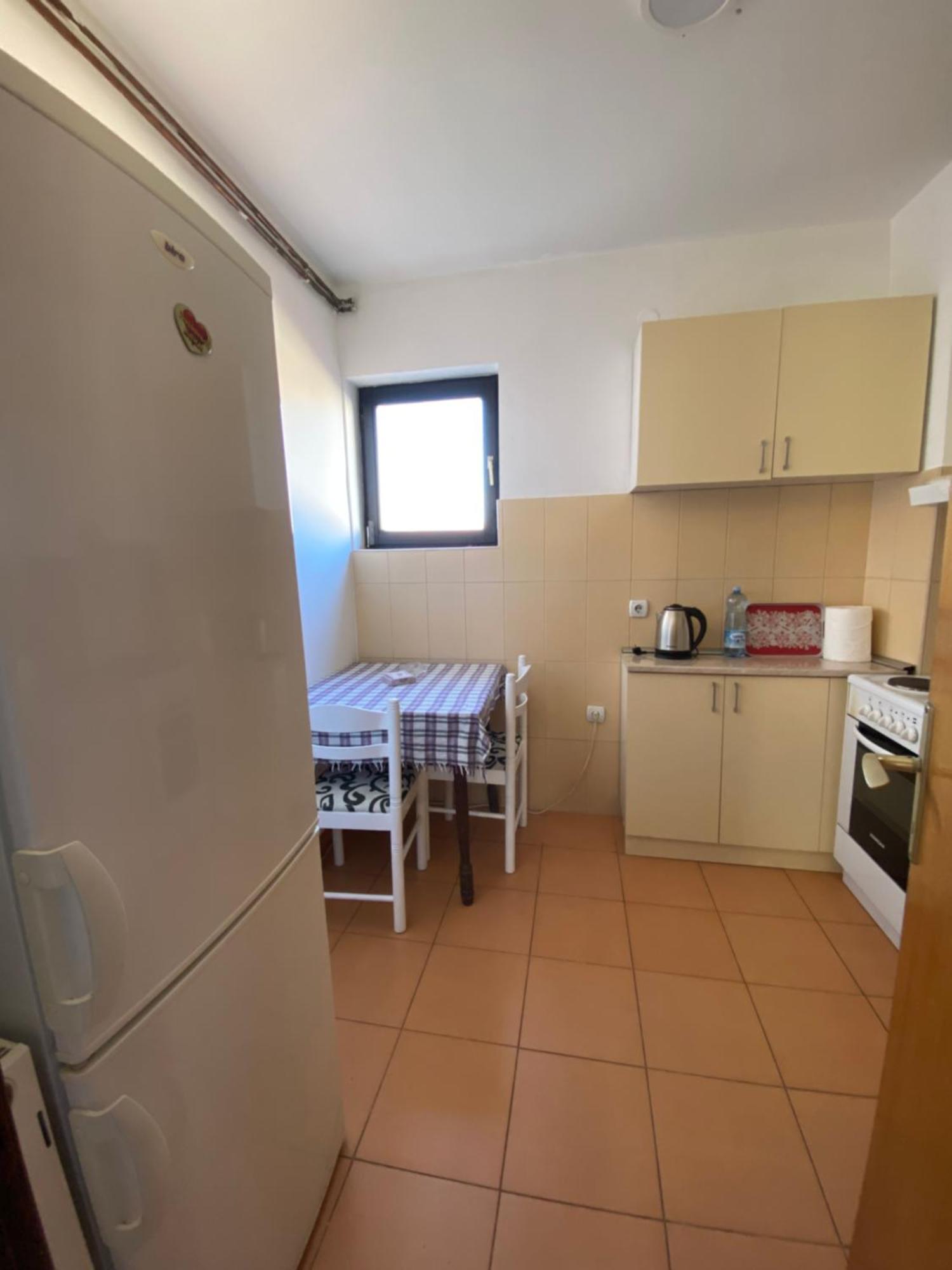 Apartmani Dora Leskovac Лесковац Экстерьер фото