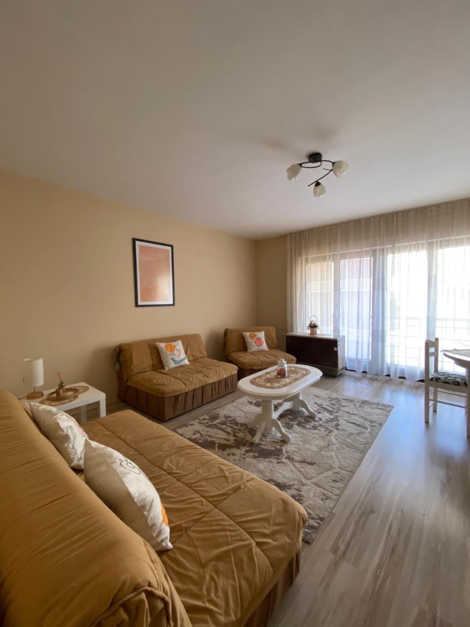 Apartmani Dora Leskovac Лесковац Экстерьер фото