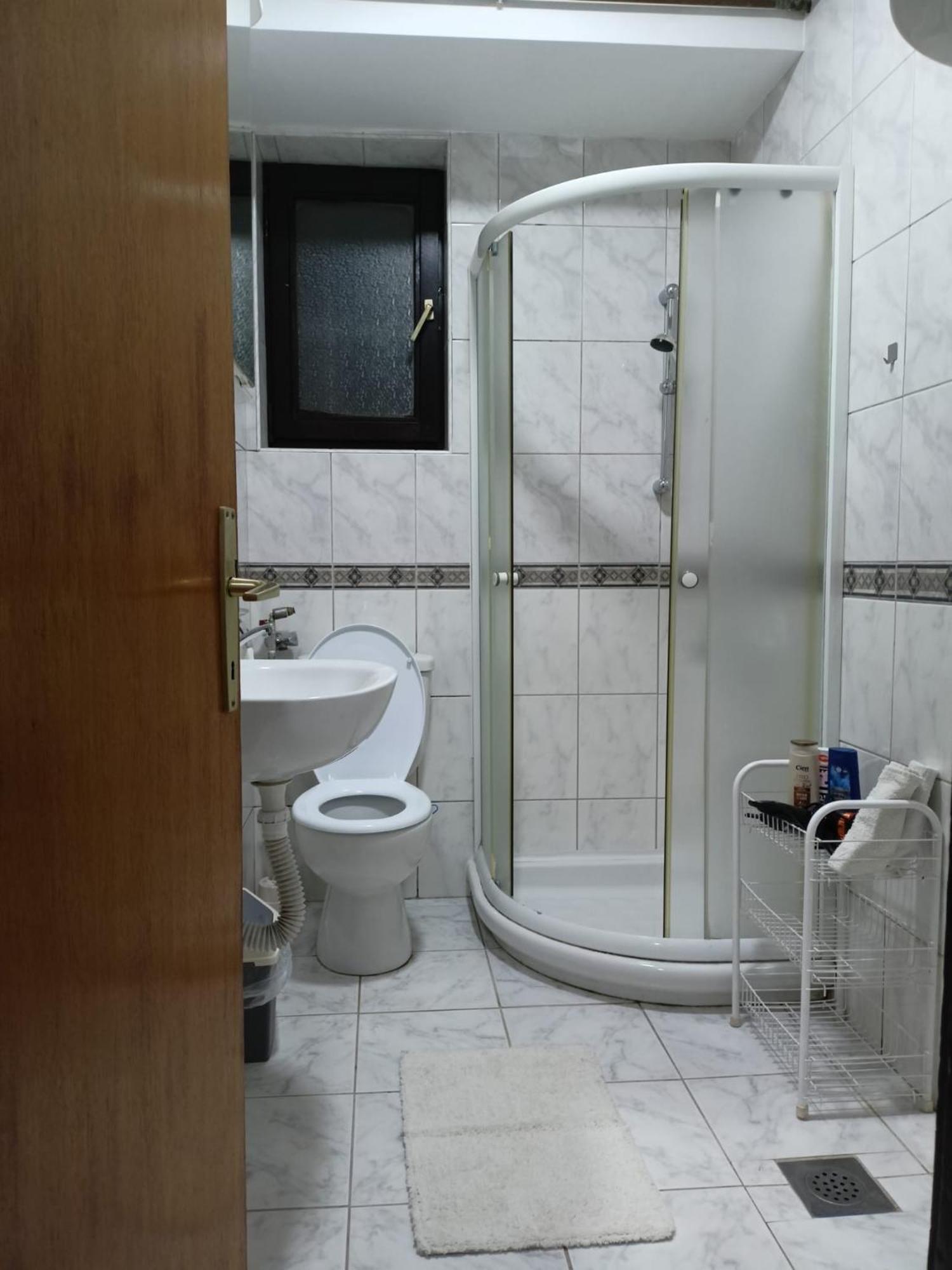 Apartmani Dora Leskovac Лесковац Экстерьер фото
