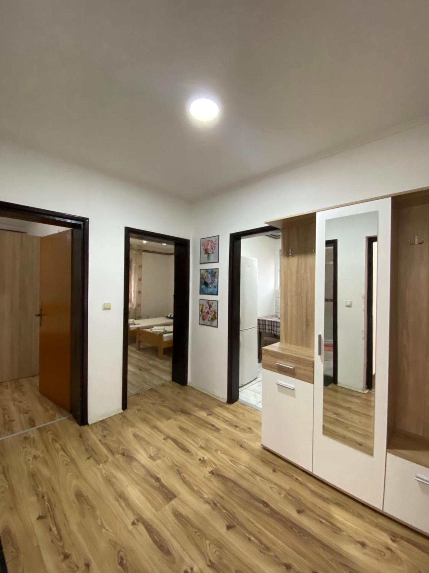 Apartmani Dora Leskovac Лесковац Экстерьер фото